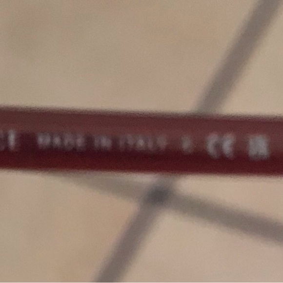 Versace - Picture 5 of 6